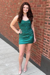 Sheath Spaghetti Straps Corset Homecoming Dress with Appliques